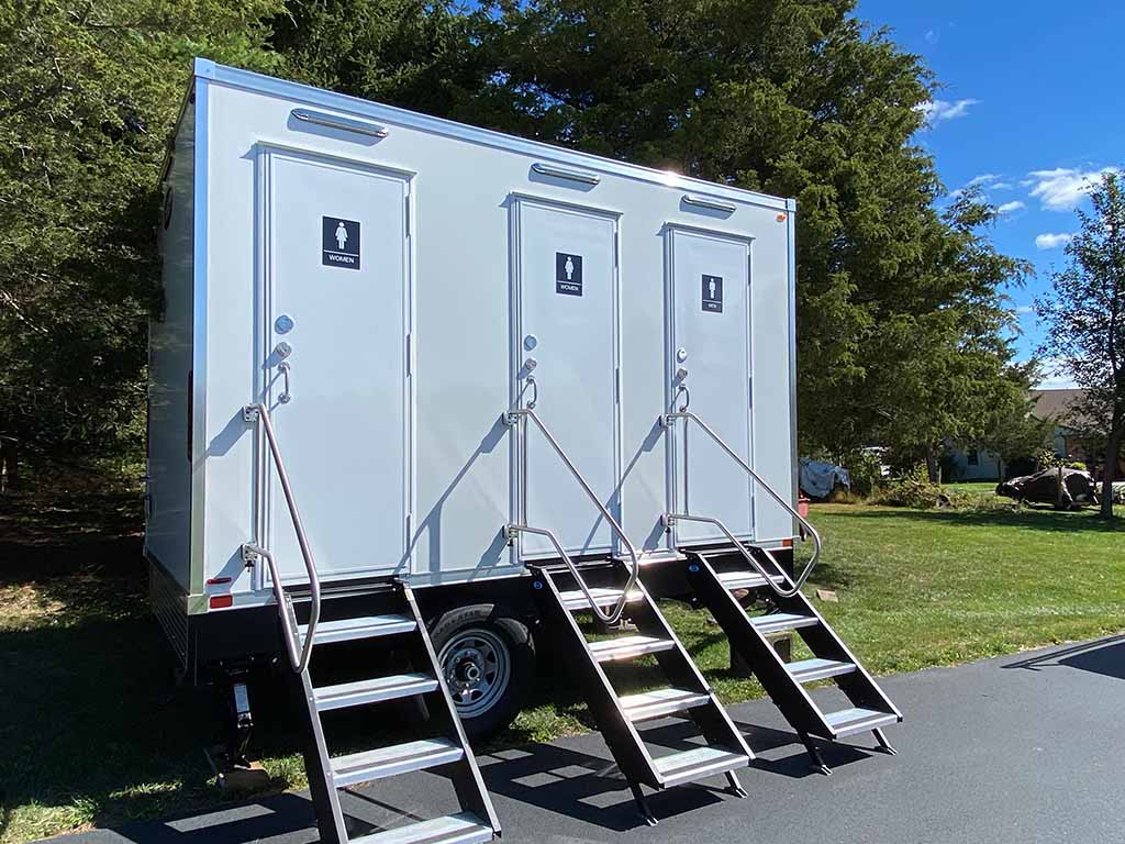 Construction site porta potty rental